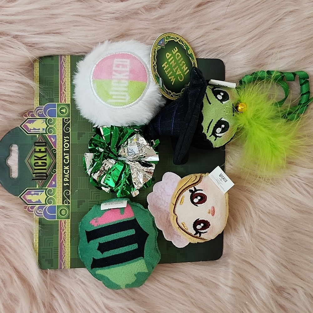 Brand New WICKED 5 PACK CATNIP CAT TOYS